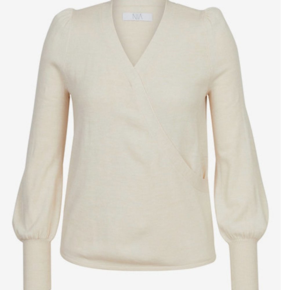 cream balloon sleeve sweater